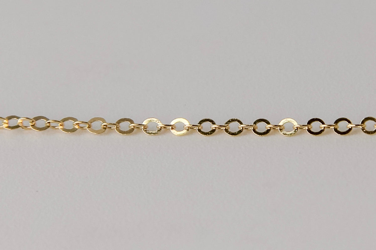 14k Gold-Filled and 0.925 Sterling Silver cable chain. For jewelry making, permanent jewelry, and other crafts. Waterproof and hypoallergenic jewelry.